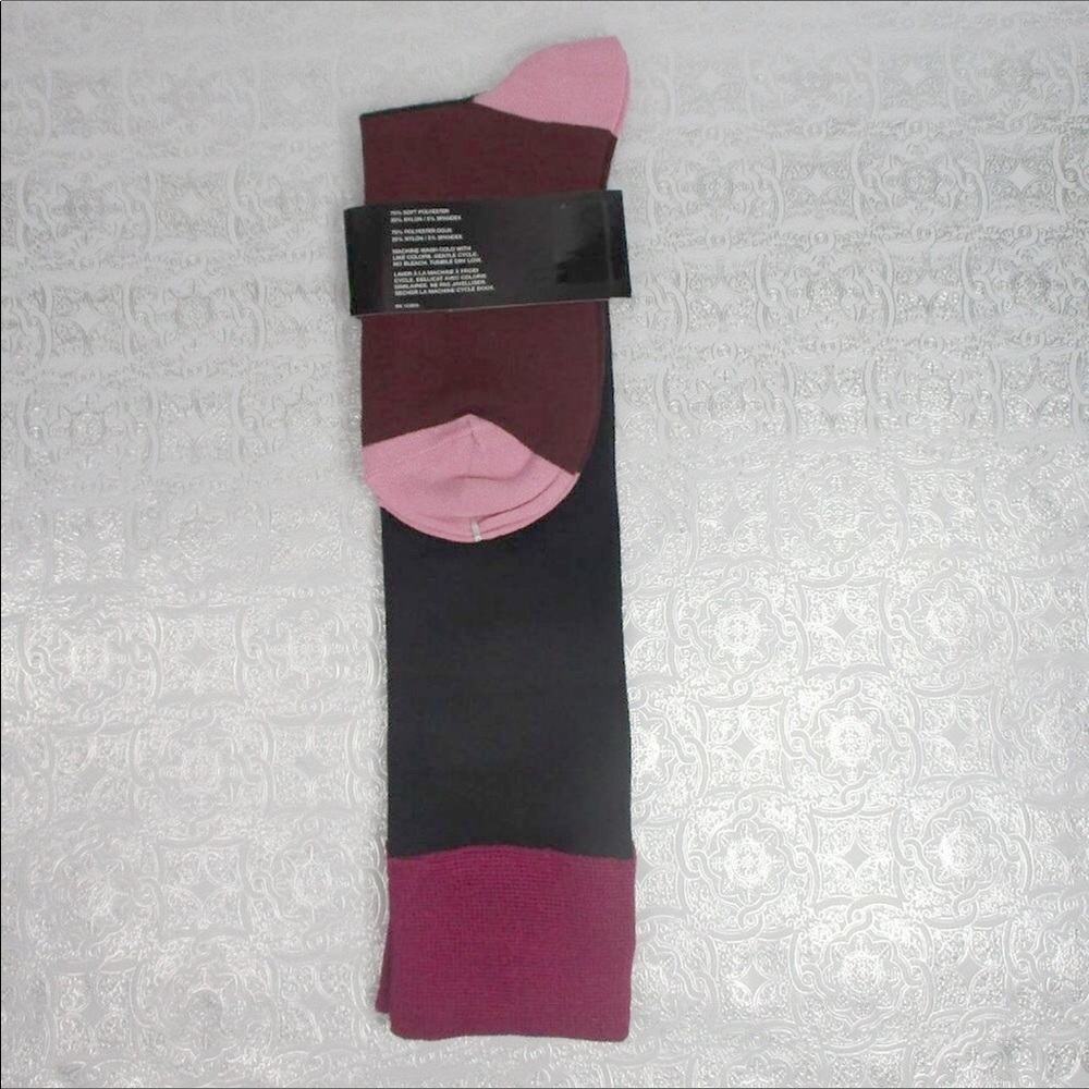 TAHARI Knee Socks NWT Size 9-11 - Picture 4 of 8